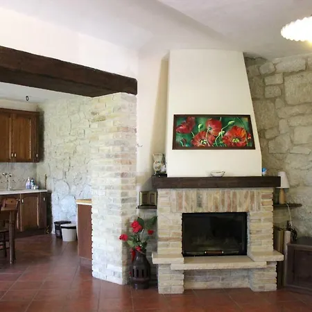 Casa Immersa Nel Verde *